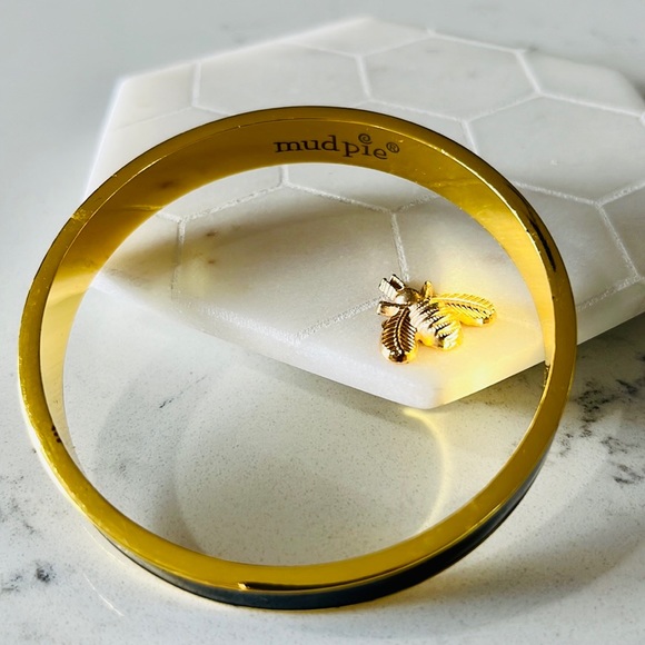 Mud Pie Hidden Message woman’s Bangle. - Picture 7 of 14
